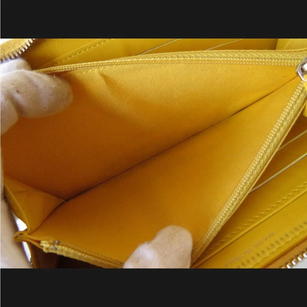💛 Authentic CHANEL Camellia Leather Around Zip Zippy Long Wallet - Picture 12 of 15